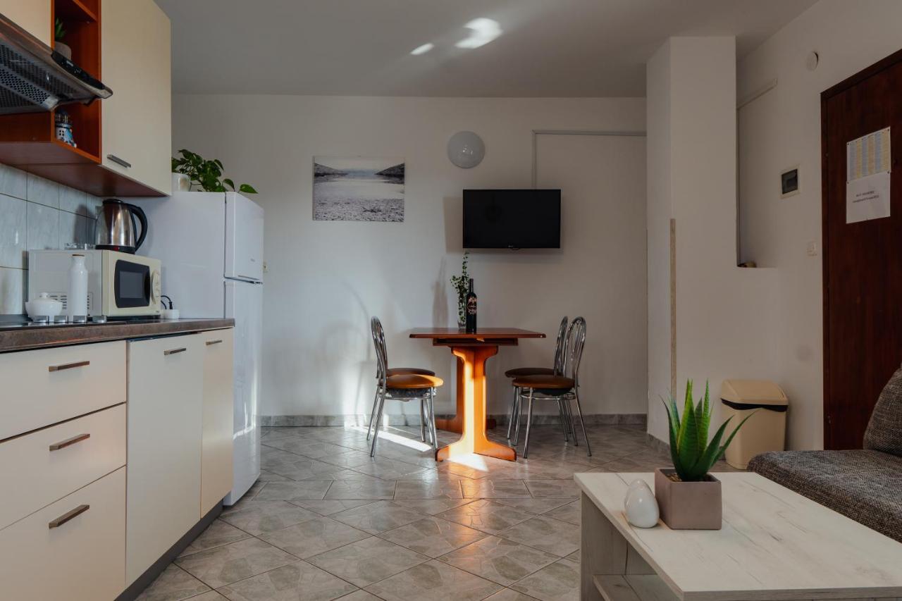 ורסי Apartmani Jaman מראה חיצוני תמונה