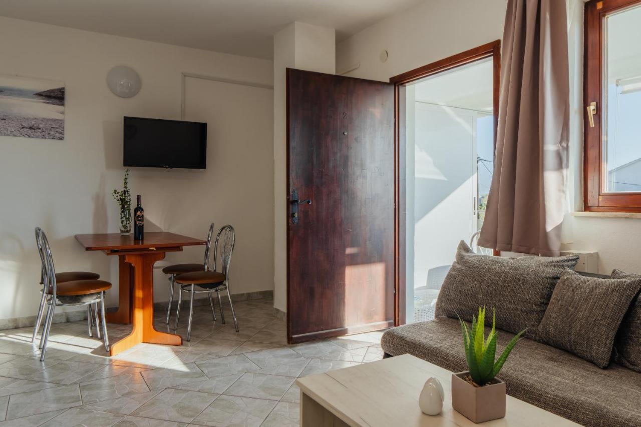 ורסי Apartmani Jaman מראה חיצוני תמונה