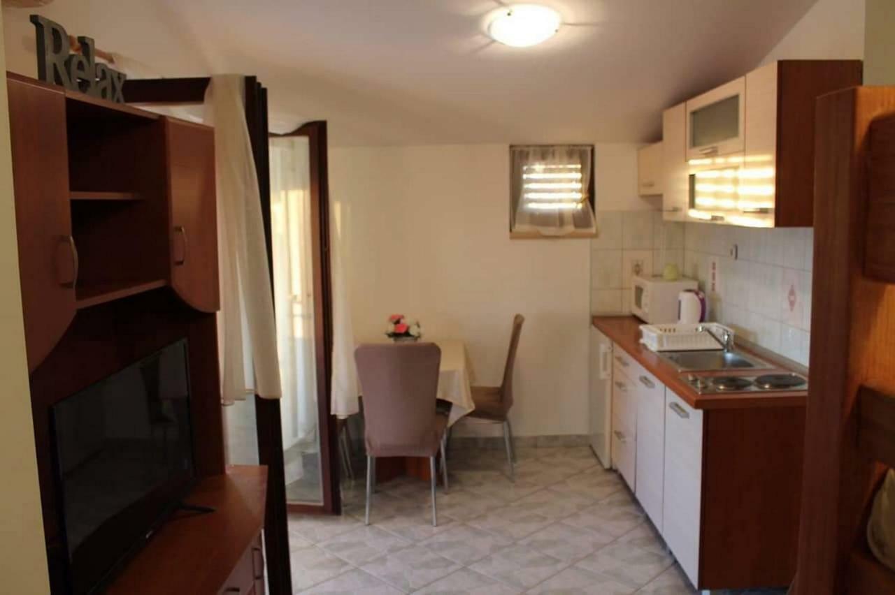 ורסי Apartmani Jaman מראה חיצוני תמונה